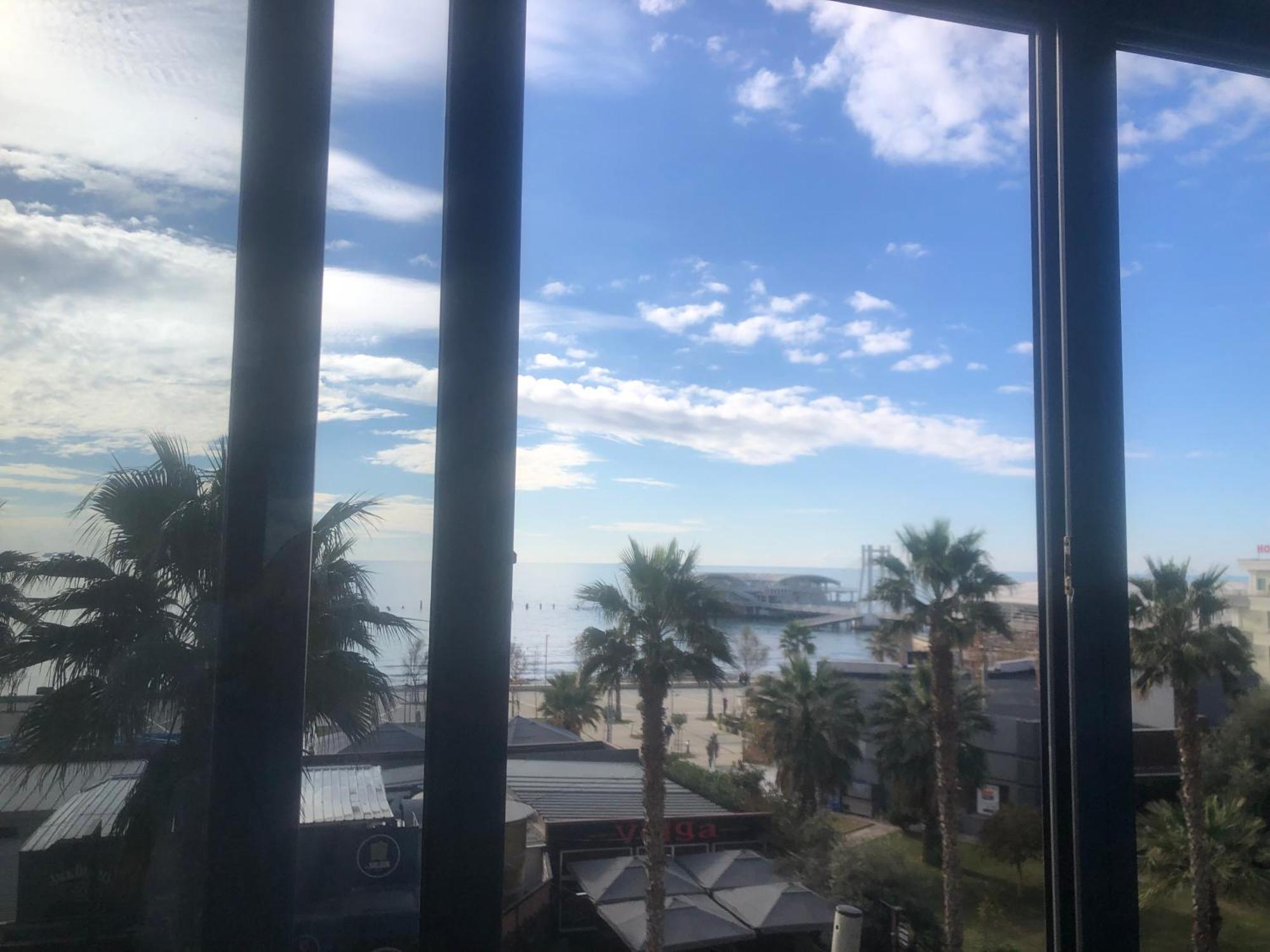 Vollga Four Seasons Apartment Durrës Eksteriør billede