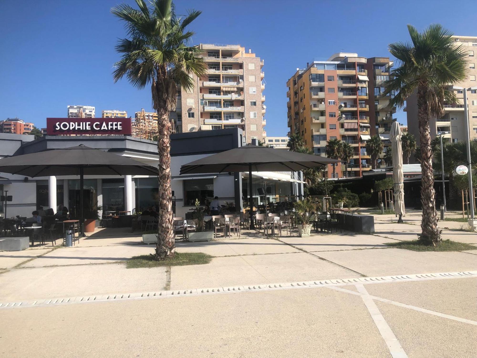 Vollga Four Seasons Apartment Durrës Eksteriør billede