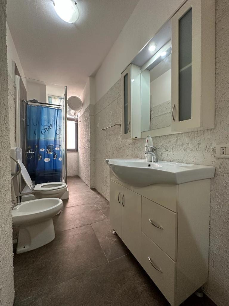 Vollga Four Seasons Apartment Durrës Eksteriør billede